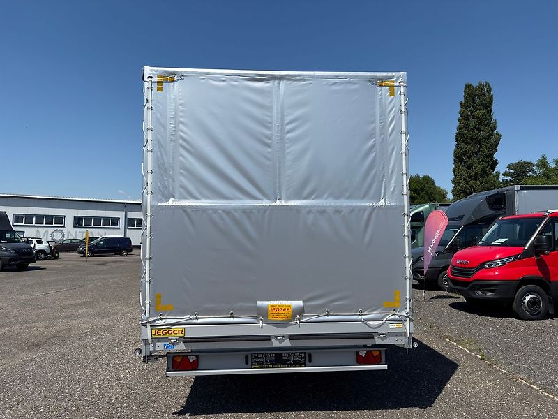 Iveco Daily (2026) 3.0 Hi-matic, souprava 25EP - fotka 4 z 33