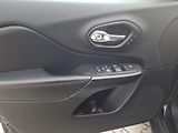 Jeep Cherokee (2014) 3,2 L V6 TRAIL RATED - náhled 9
