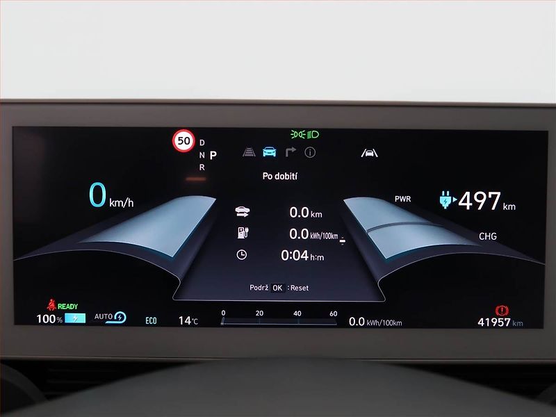 Hyundai Ioniq 5 (2023) Power 4x4, SoH 98% - fotka 11 z 28