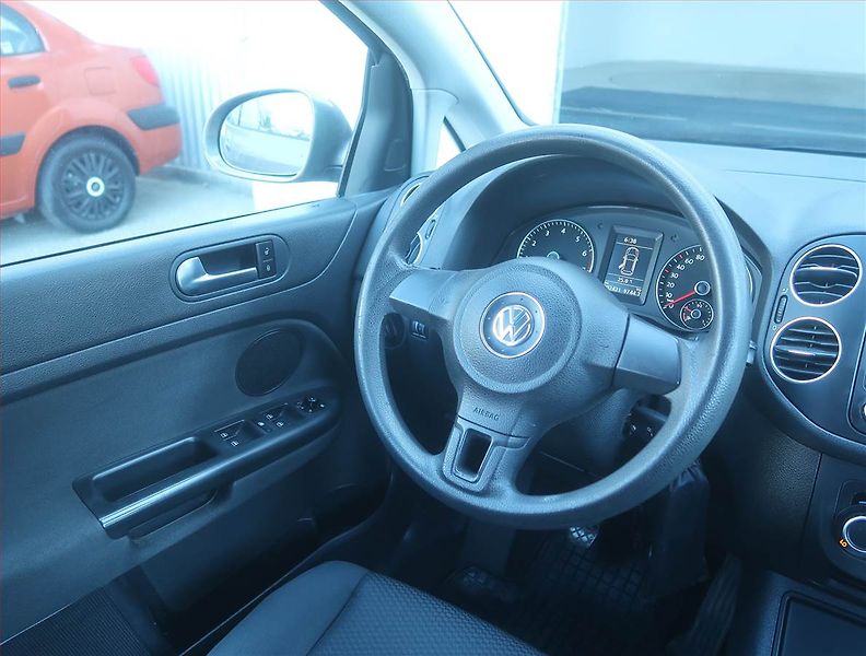 Volkswagen Golf Plus (2012) 1.2 TSI, Serv.kniha - fotka 7 z 14