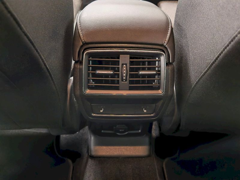 Škoda Karoq (2025) 1.5 TSI 110 kW DSG Top Selecti - fotka 24 z 29
