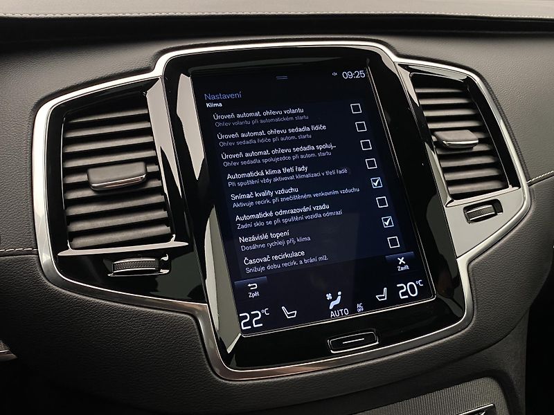 Volvo XC90 B5 AWD R-DESIGN AUT 7míst - fotka 48 z 52