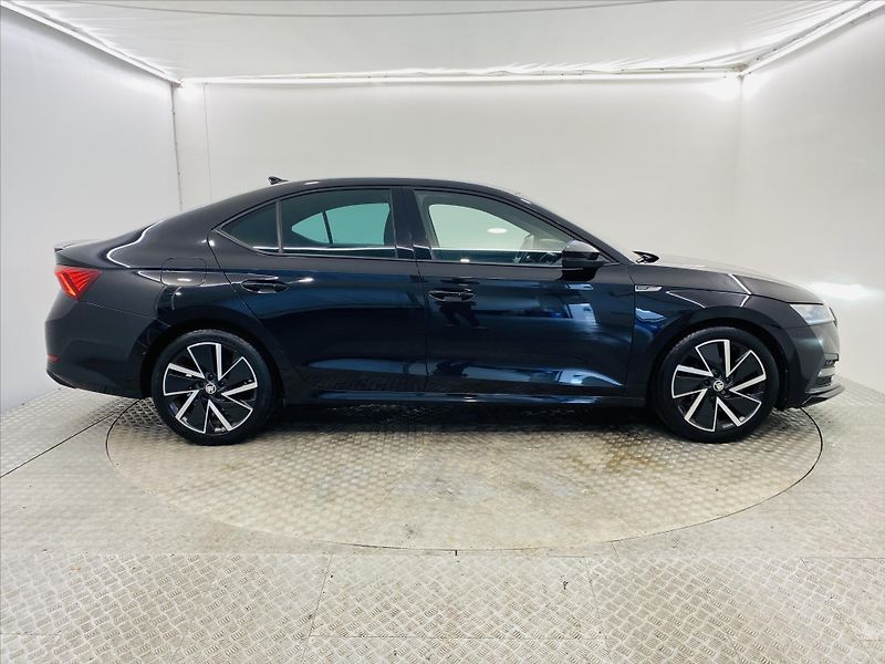 Škoda Octavia 2,0 TDI 110kW SportLine - fotka 24 z 26