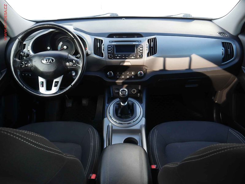 Kia Sportage (2015) 1.7 CRDi, 2.maj,ČR, servis - fotka 8 z 14