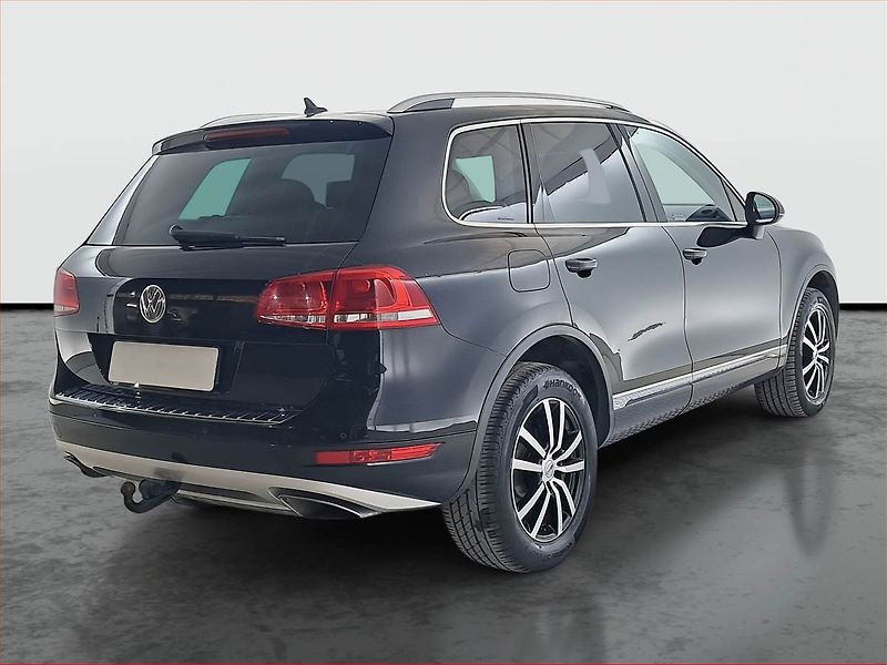 Volkswagen Touareg (2012) 3.0 TDI, 4X4, Automat - fotka 5 z 21