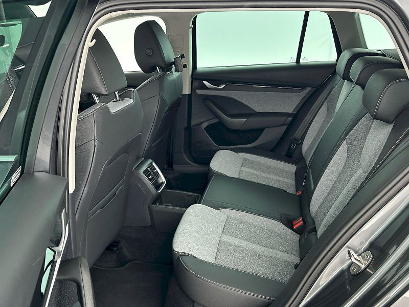 Škoda Octavia (2025) Combi 1.5TSI 110kW Top Selecti - fotka 8 z 30