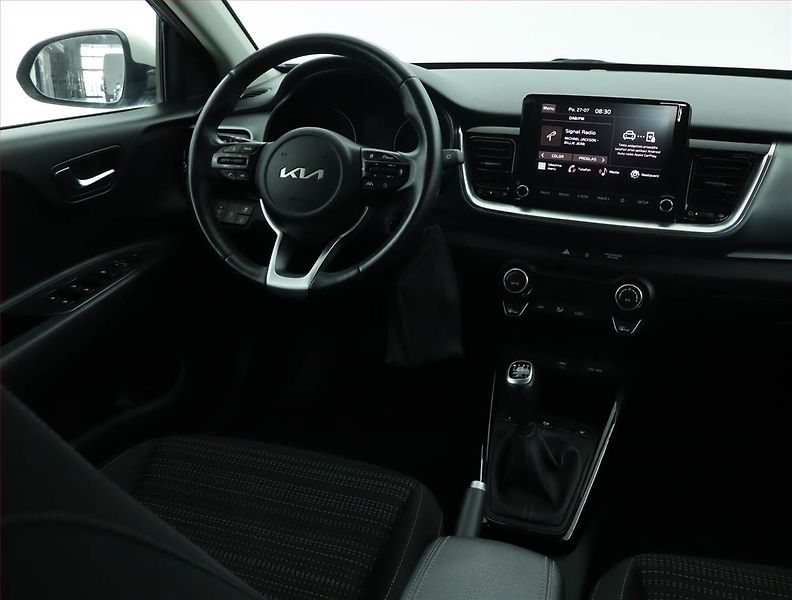 Kia Stonic (2023) Exclusive 1.0 T-GDI, EXCLUSIVE - fotka 7 z 15