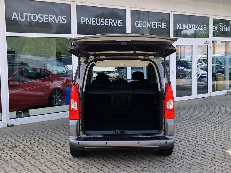 Peugeot Partner 1,6 HDi PANORAMA +ZIMNÍSADAKOL - fotka 9 z 32