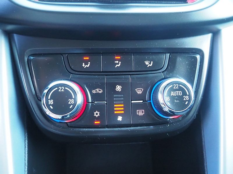 Opel Zafira (2013) 1.6 CDTi, 7 míst - fotka 32 z 39