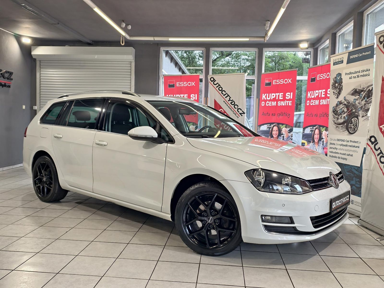 Volkswagen Golf VARIANT 1.6 TDi HIGHLINE, ČR  