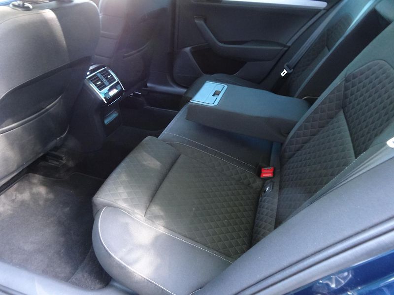 Škoda Superb 2.0TDi DSG Taž.zař. Plná nádrž - fotka 7 z 41