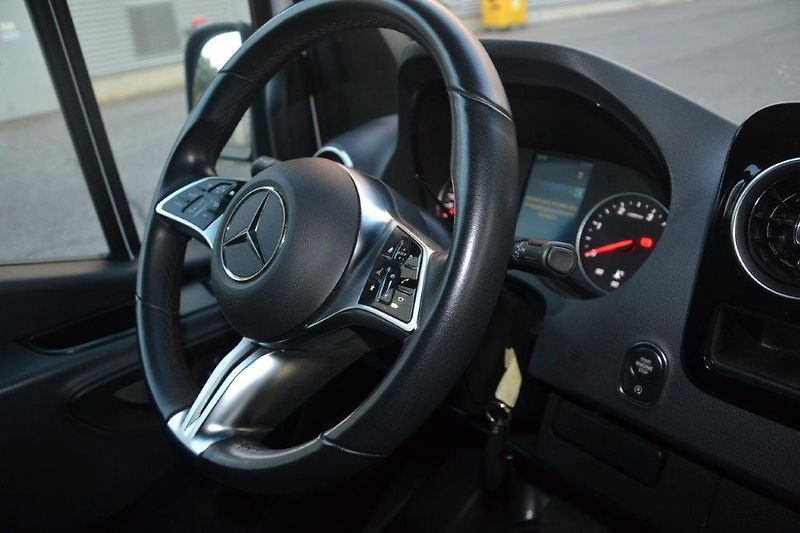 Mercedes-Benz Sprinter 317 CDi 9G automat 2025 - fotka 21 z 31