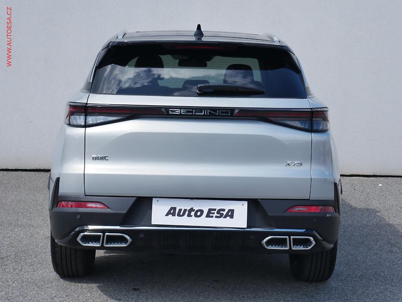 BAIC X75 (2025) 1.5T, ČR, AT, LED, panorama - fotka 5 z 25