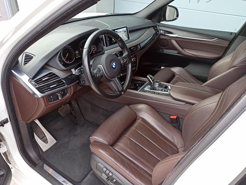 BMW X5 xDRIVE 30d 190kW ČR - fotka 10 z 31