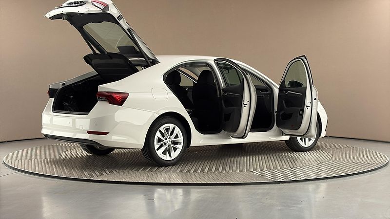 Škoda Octavia 1.5 TSI E-Tec DSG Style - fotka 6 z 26
