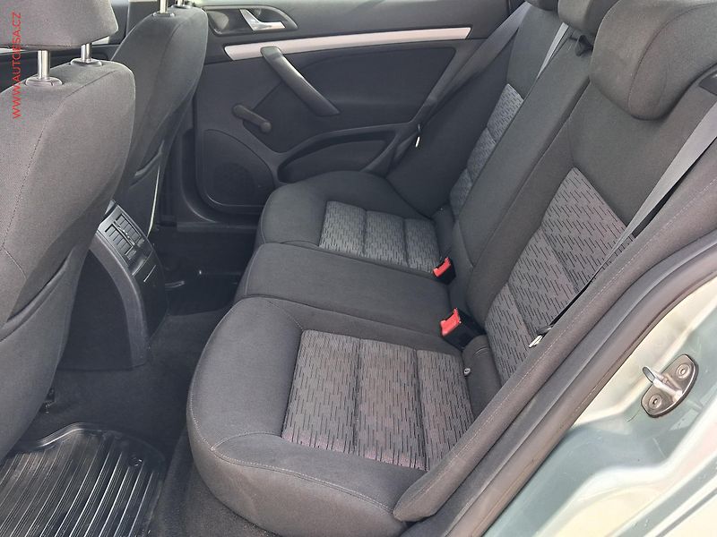 Škoda Octavia (2012) 1.4TSi, 2.maj,ČR, AC, temp - fotka 10 z 18
