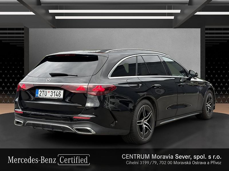 Mercedes-Benz Třídy E E 450d 4M kombi - fotka 5 z 16