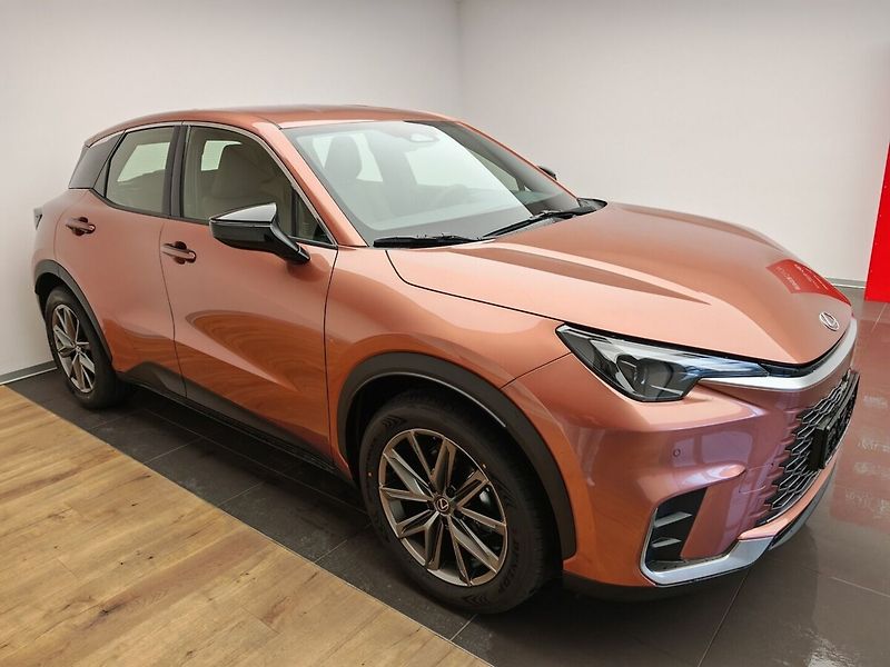 Lexus LBX 1.5 Hybrid Elegant TECH - fotka 3 z 41