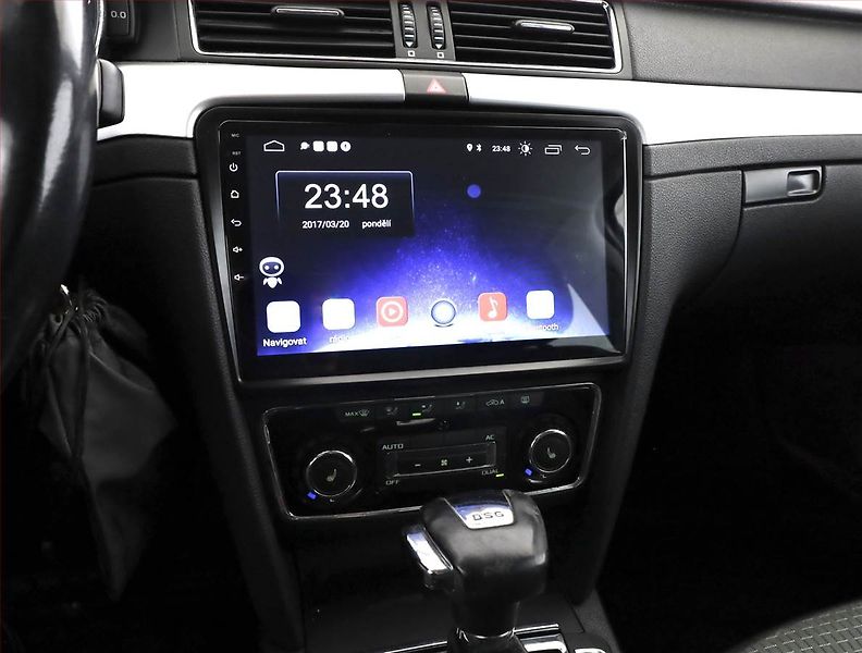 Škoda Superb (2011) 2.0 TSI, Automat, Serv.kniha - fotka 10 z 18