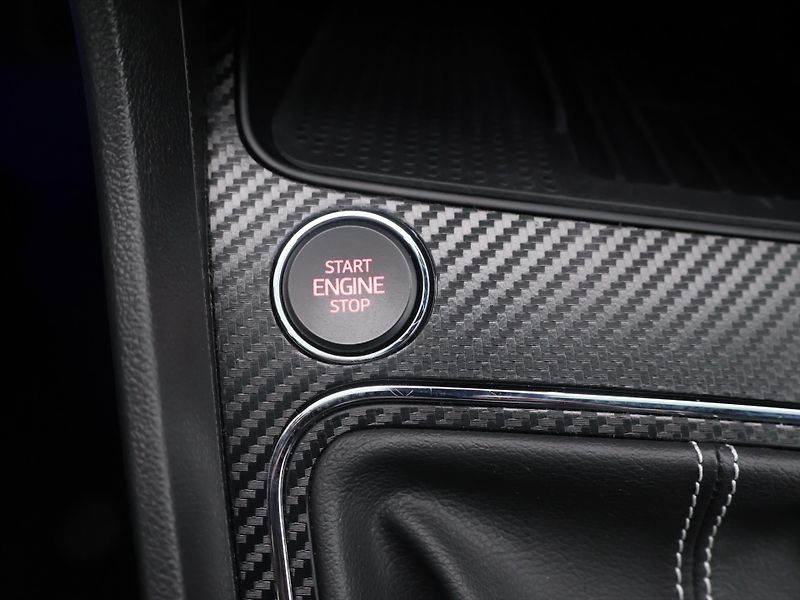 Seat Leon Cupra 2,0 TSI 221kW LED 1.Maj. - fotka 20 z 28