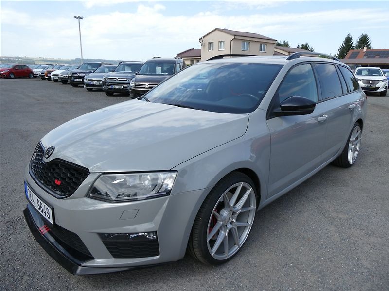 Škoda Octavia 2,0 TSi 162kW RS NAVI,EL. ŠÍBR - fotka 3 z 47