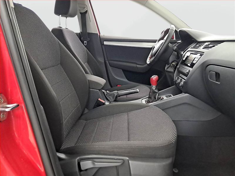 Škoda Octavia (2016) Ambition 1.4 TSI, Tempomat - fotka 9 z 15