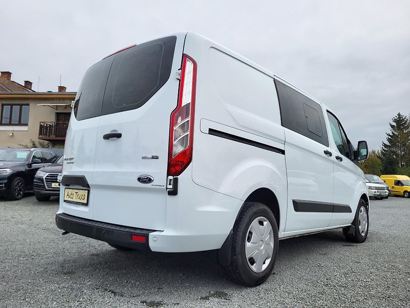 Ford Transit Custom 2.0 EcoBlue mHEV 96kW 6-míst - fotka 35 z 45