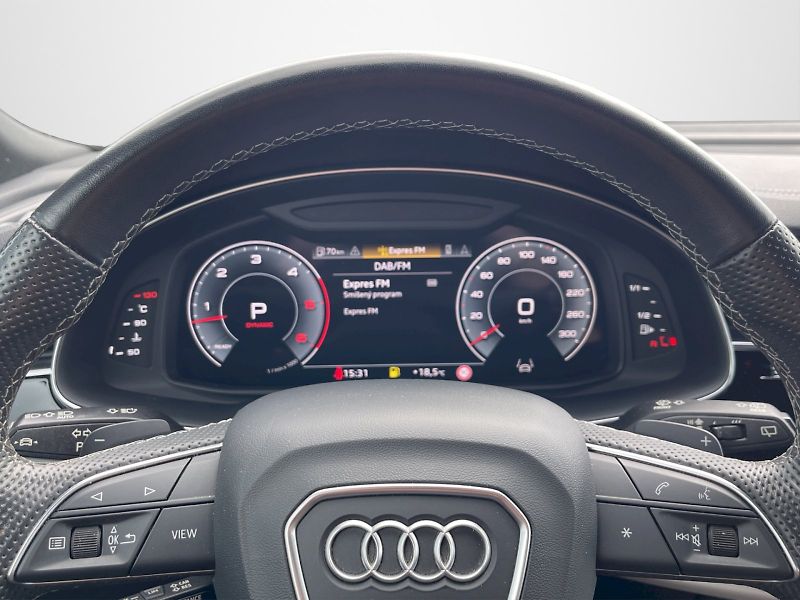 Audi Q8 (2023) 50 TDI 210 kW Quattro S-Line T - fotka 9 z 35