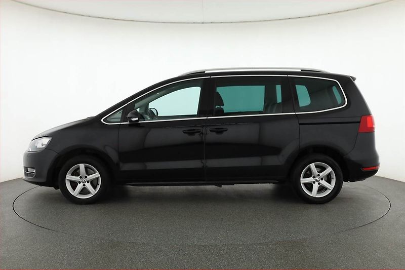 Volkswagen Sharan (2011) 2.0 TDI BMT, Automat - fotka 3 z 18