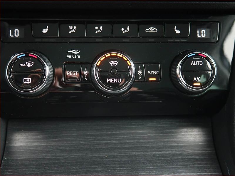 Škoda Superb (2020) Style 1.5 TSI - fotka 18 z 22