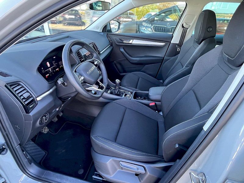 Škoda Karoq (2025) Drive 1,5TSI 110kW 6-ti. st. m - fotka 10 z 35