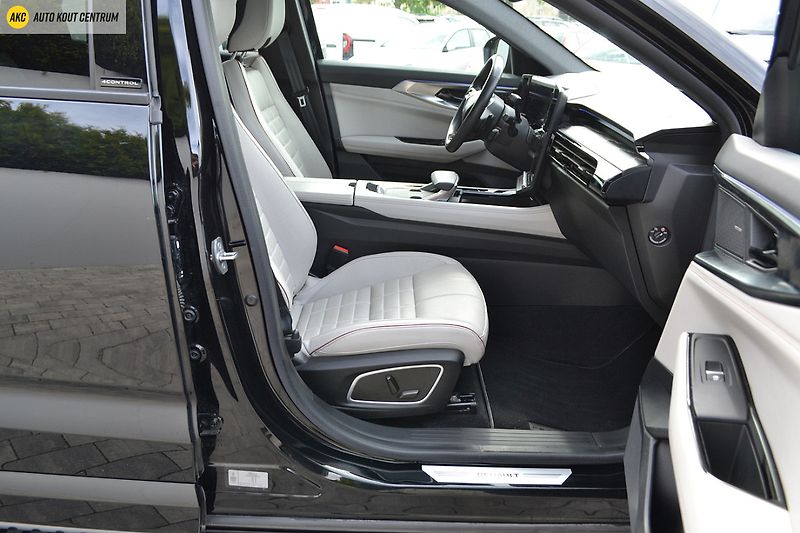 Renault Espace VI ICONIC E-TECH FULL HYBRID 2 - fotka 14 z 71