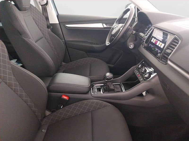Škoda Karoq (2022) Ambition Plus 1.5 TSI - fotka 9 z 25