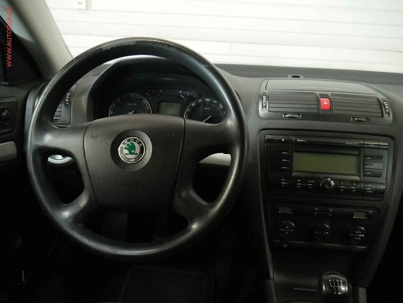 Škoda Octavia (2006) 1.9 TDI, TZ, STK10/28 - fotka 11 z 15