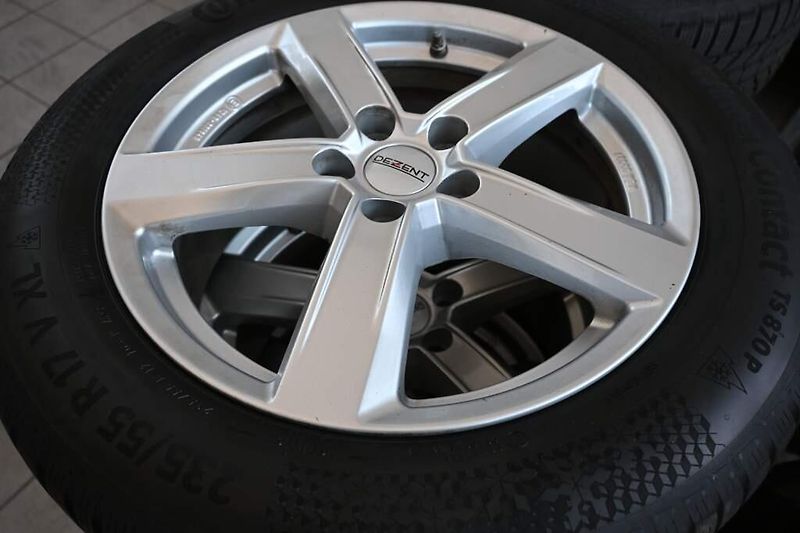Ford S-MAX (2022) 2.0 ST-LINE 140 KW LED SONY AC - fotka 38 z 39