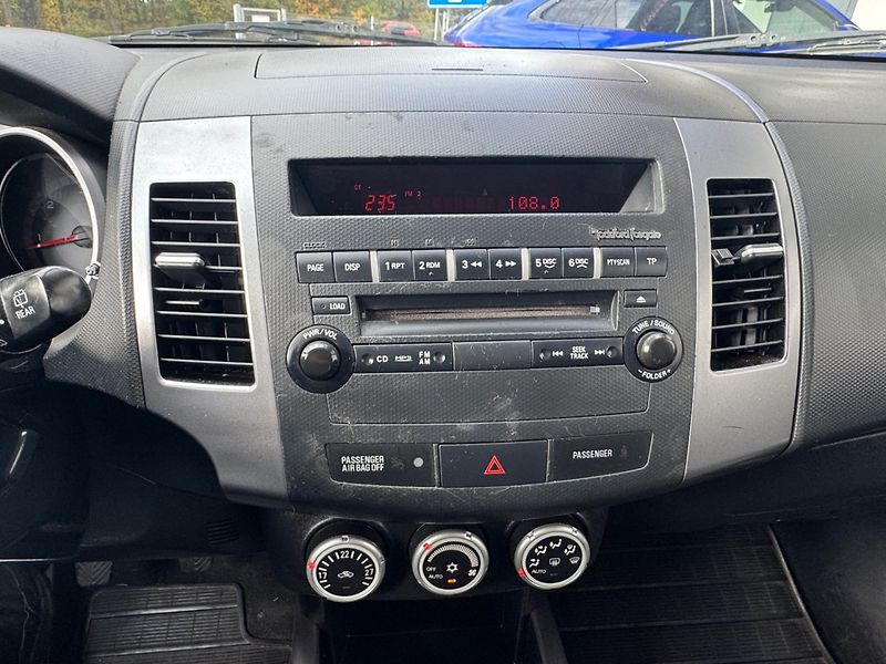 Mitsubishi Outlander (2008) 2.2 - fotka 21 z 30