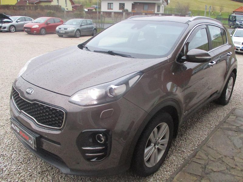 Kia Sportage 2.0 CRDi 4x4 ČR - fotka 6 z 32