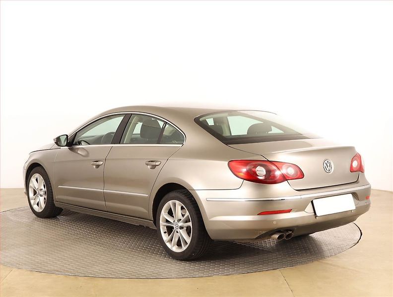 Volkswagen Passat CC (2009) 2.0 TDI, Park. senzory - fotka 4 z 16