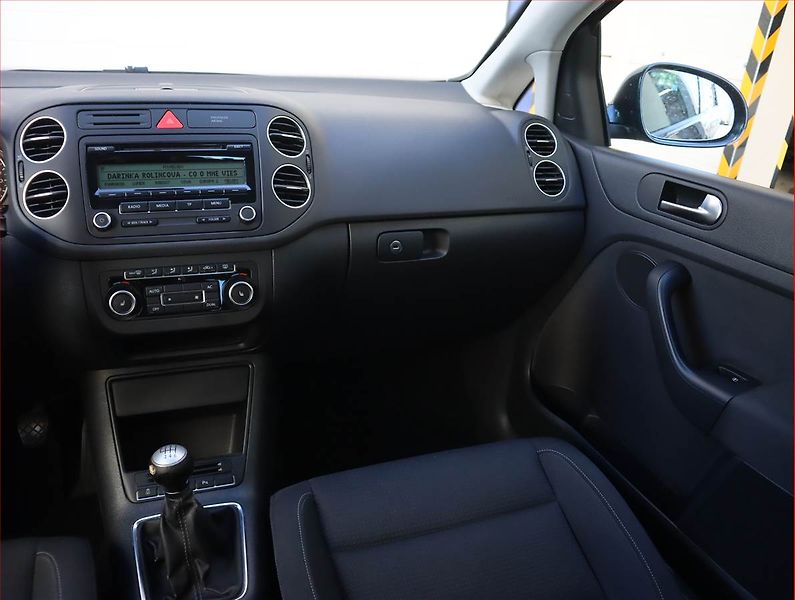 Volkswagen Golf Plus (2011) 1.4 TSI, Serv.kniha - fotka 8 z 17