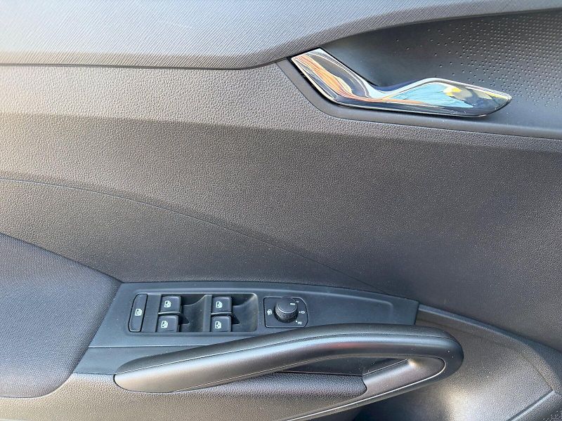 Škoda Fabia (2025) 1.0 TSI / 70 kW / SELECTION - fotka 16 z 35