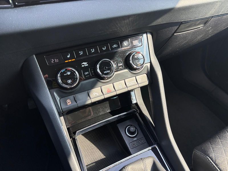 Škoda Karoq 1.5 TSI / 110 kW - fotka 21 z 30