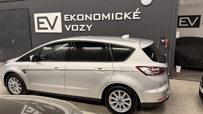 Ford S-MAX (2023) 2.5 HEV,HYBRID,REZERVOVÁNO - fotka 5 z 36