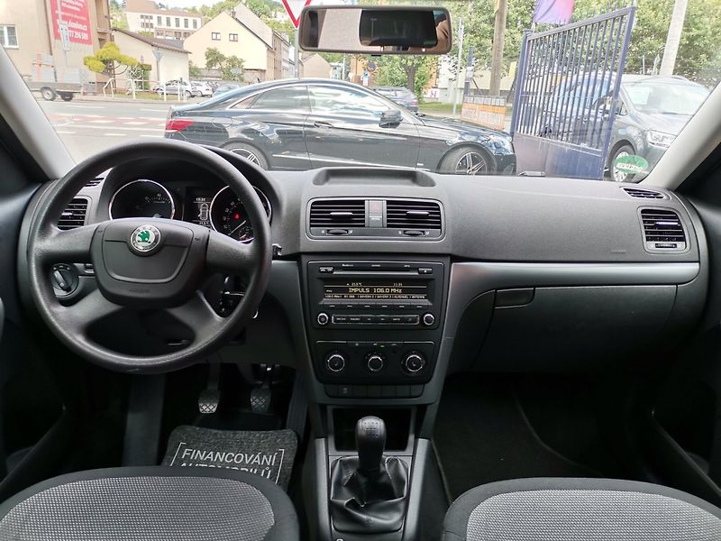 Škoda Yeti (2011) 1.4TSi 90kw ACTIVE PDC - fotka 11 z 27