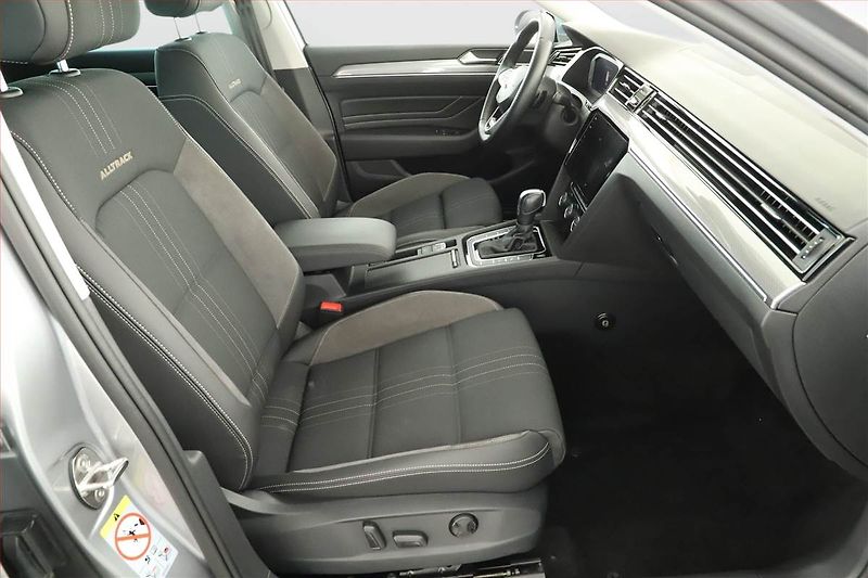 Volkswagen Passat (2020) Alltrack 2.0 BiTDI - fotka 17 z 19