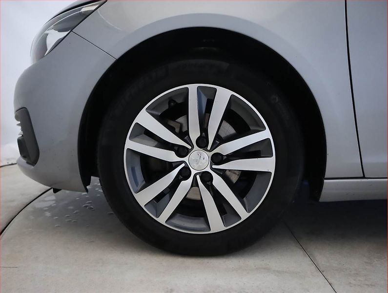 Peugeot 308 (2021) Style 1.5 BlueHDi, Serv.kniha - fotka 15 z 20
