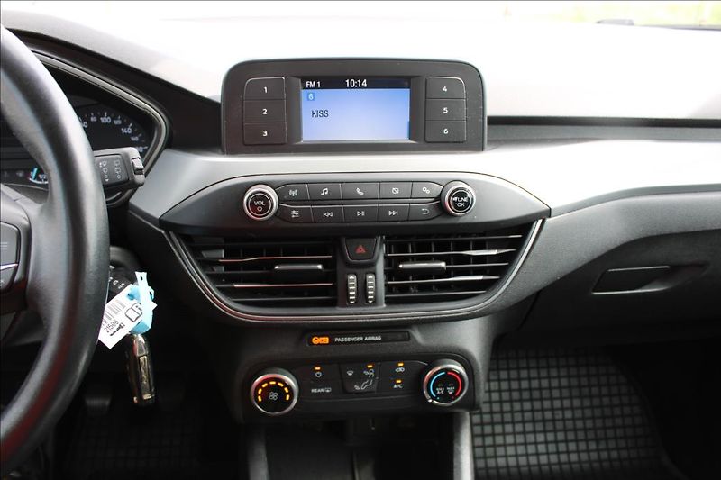 Ford Focus 1,5 TDCi  SERVISKA, ČR - fotka 17 z 29