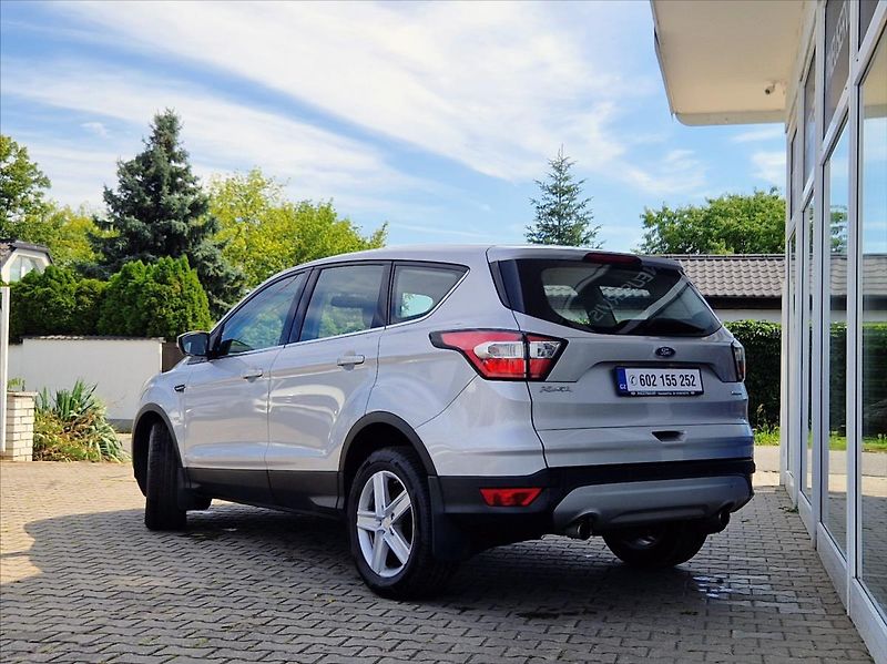 Ford Kuga 1,5 i EB 88kW AC VÝHŘEV NOVSTK - fotka 3 z 36