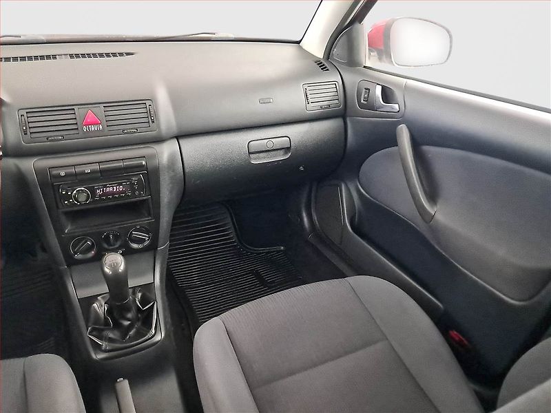 Škoda Octavia (2010) 1.9 TDI , po STK - fotka 8 z 15