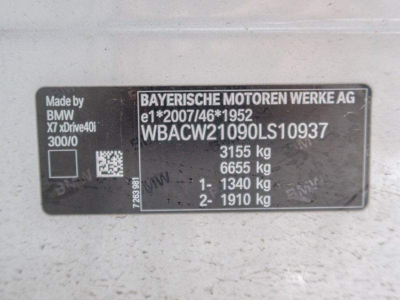 BMW X7 (2019) ČR 3.0i 250KW 7sed – INDIVIDUÁ - fotka 59 z 59