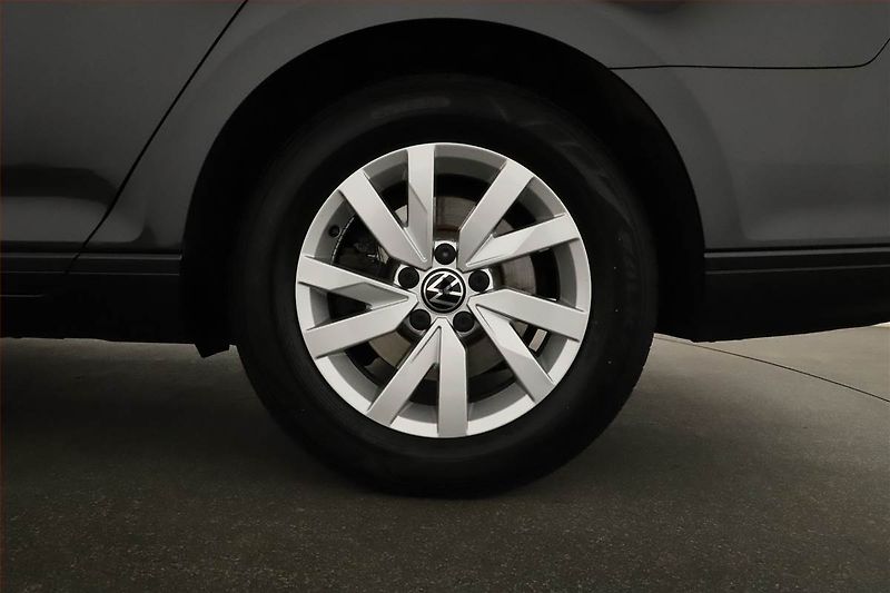 Volkswagen Passat (2023) 2.0 TDI, Automat, Navi - fotka 12 z 22